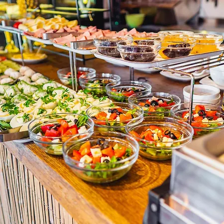 דירה Comfortable Apartment, Summer Pool